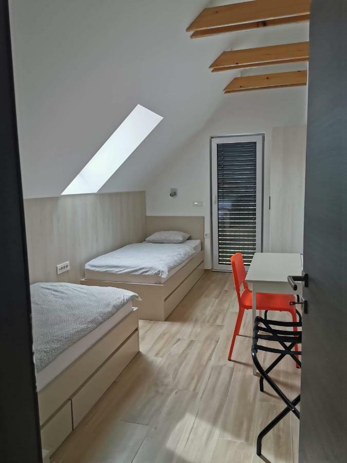 Brand New House Luna Блед Екстериор снимка