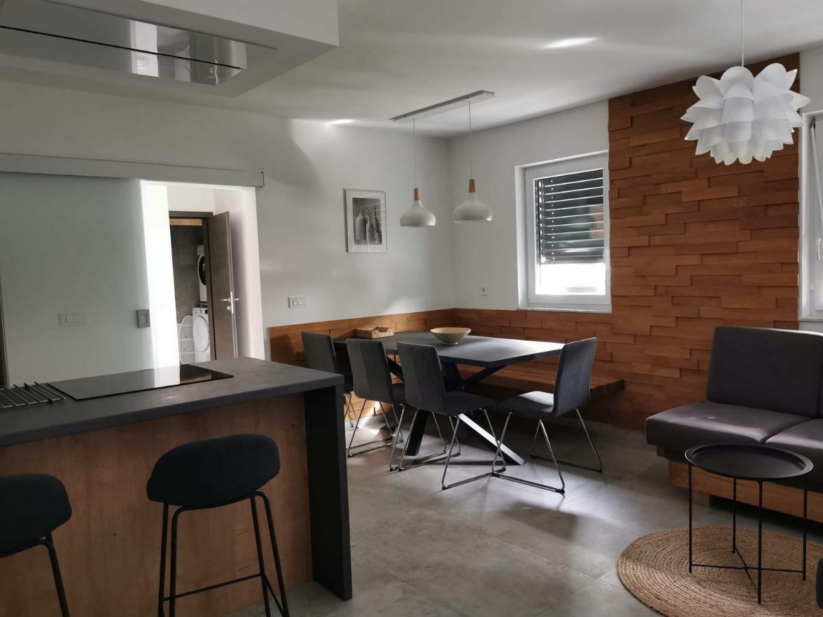 Brand New House Luna Блед Екстериор снимка
