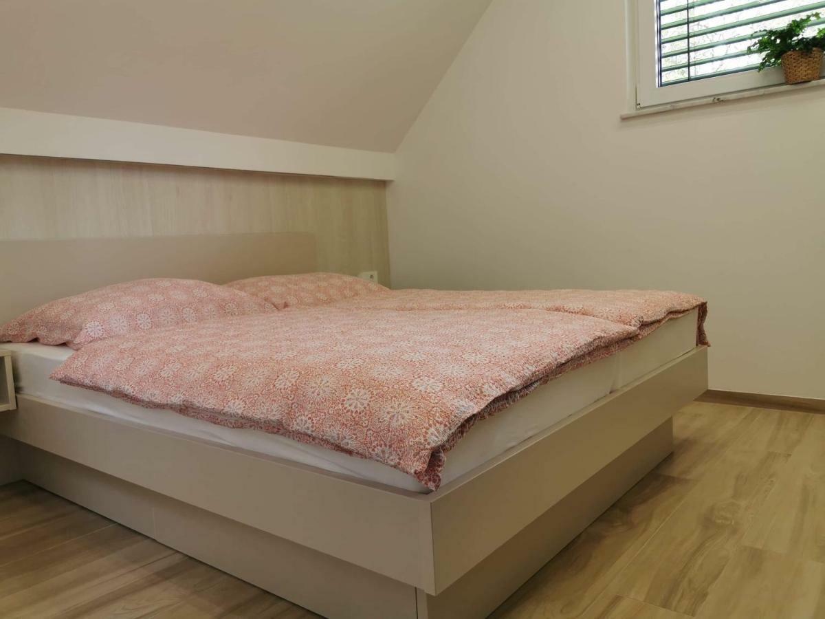 Brand New House Luna Блед Екстериор снимка